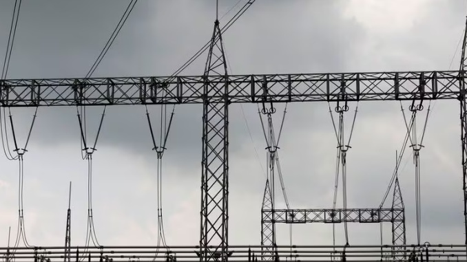 Nigeria bán công ty phân phối điện vì nợ nần chồng chất