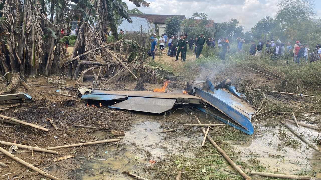 Quảng Nam: Thông tin ban đầu về vụ máy bay quân sự rơi tại phường Điện Nam Bắc