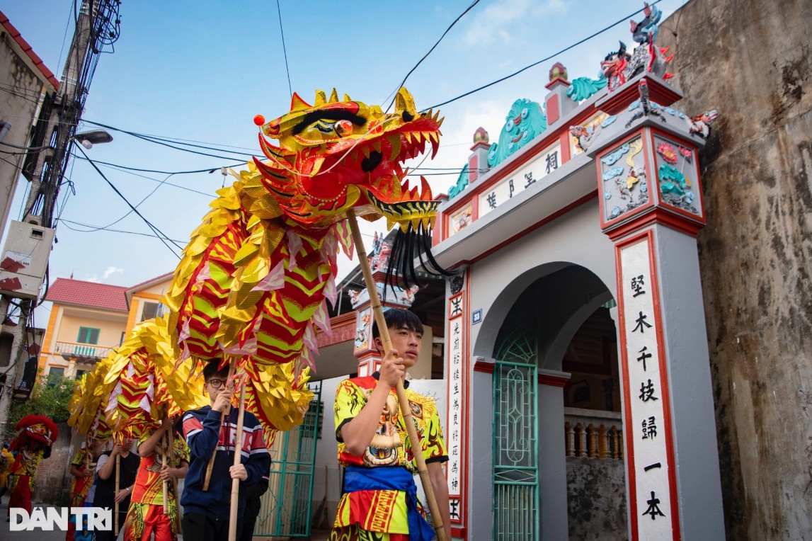 Khám phá xưởng sản xuất lân sư của đội múa rồng nhiều thành tích ở Hà Nội
