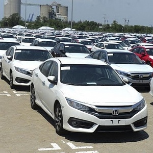 Năm 2023, ô tô nhập khẩu vào Việt Nam giảm mạnh