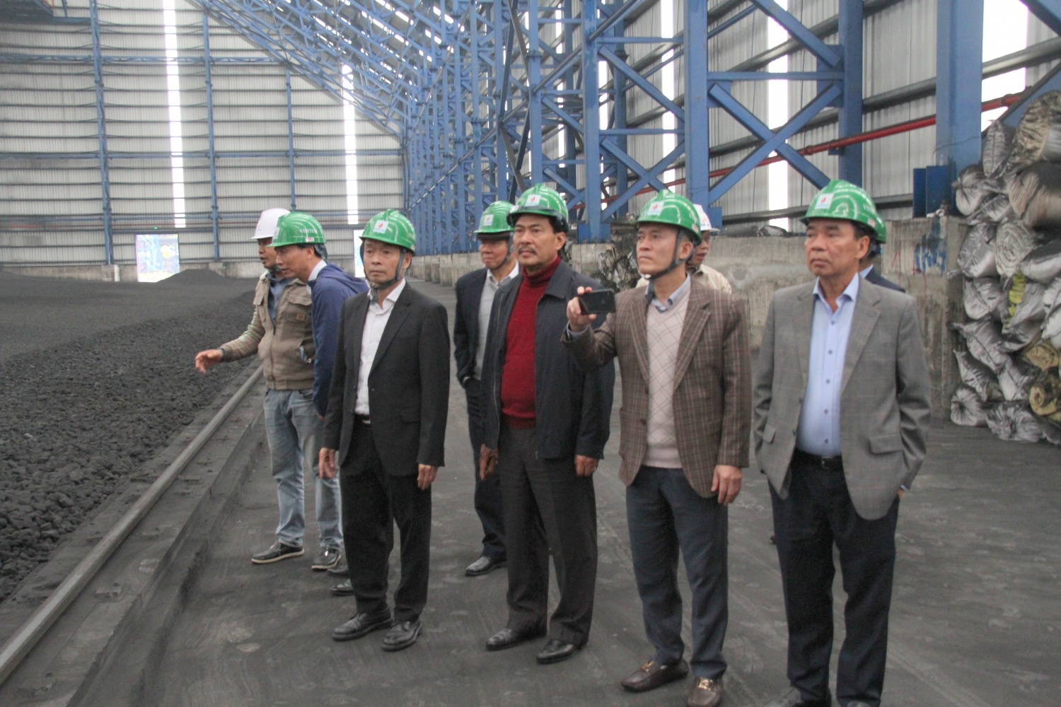 Đoàn công tác Hội DKVN thăm và làm việc tại Nhà máy Nhiệt điện Thái Bình 2