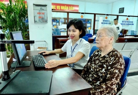 Hà Nội: Hoàn thành mở tài khoản chi trả an sinh xã hội trước ngày 16/1/2024