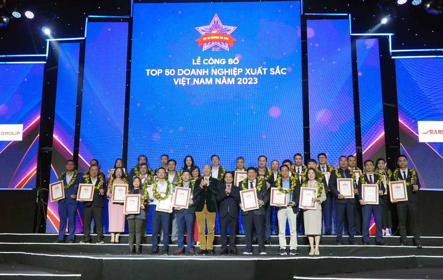 Tôn vinh Top 50 Doanh nghiệp xuất sắc Việt Nam năm 2023