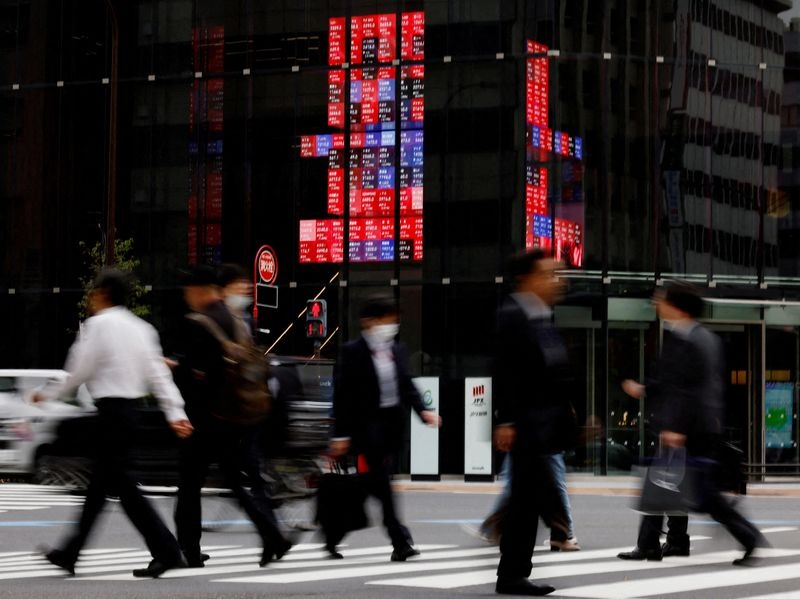 Vì sao 50% doanh nghiệp Nhật Bản có kế hoạch tái cơ cấu?