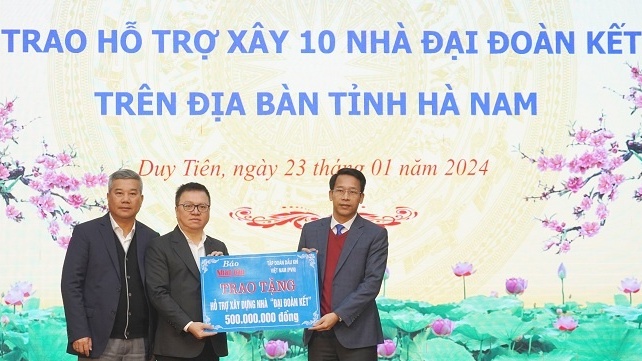 Petrovietnam hỗ trợ xây nhà đại đoàn kết và trao tặng quà Tết trên địa bàn tỉnh Hà Nam