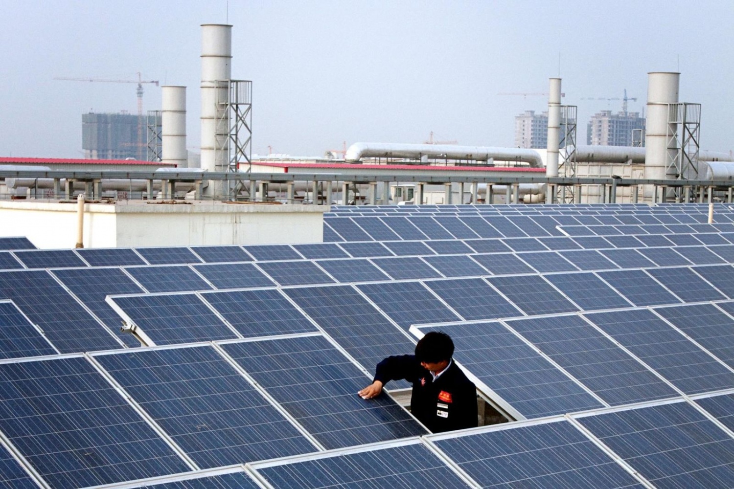 Đóng góp của năng lượng sạch vào GDP Trung Quốc năm 2023 như thế nào?