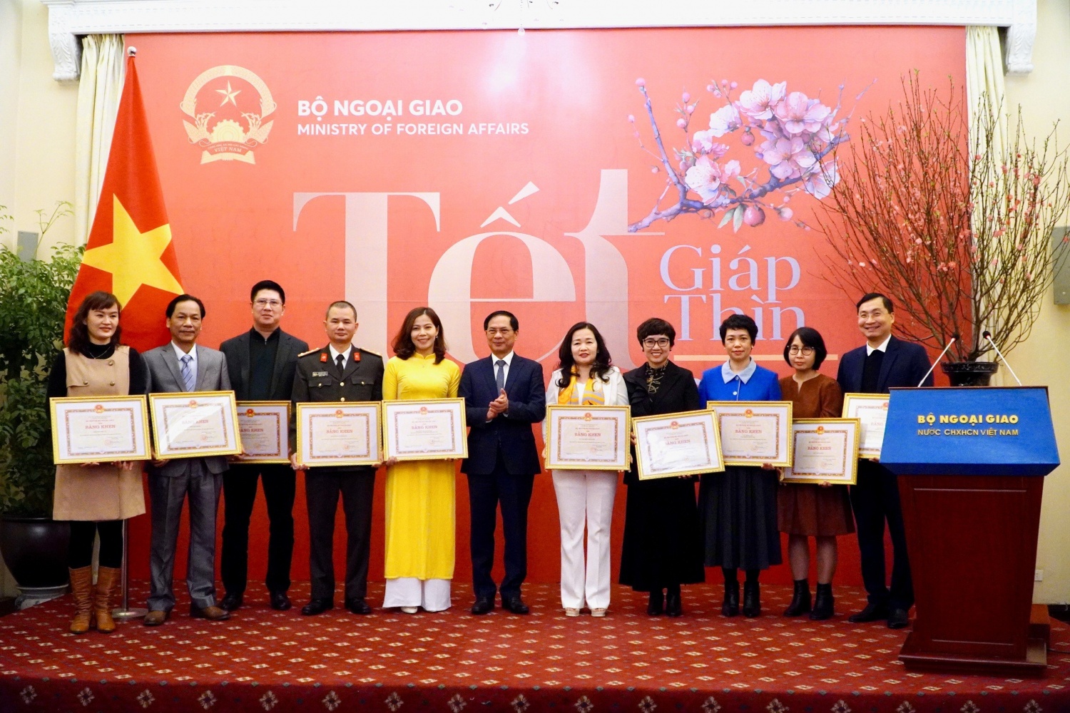 Bộ Ngoại giao gặp mặt các cơ quan báo chí Việt Nam nhân dịp năm mới Giáp Thìn 2024