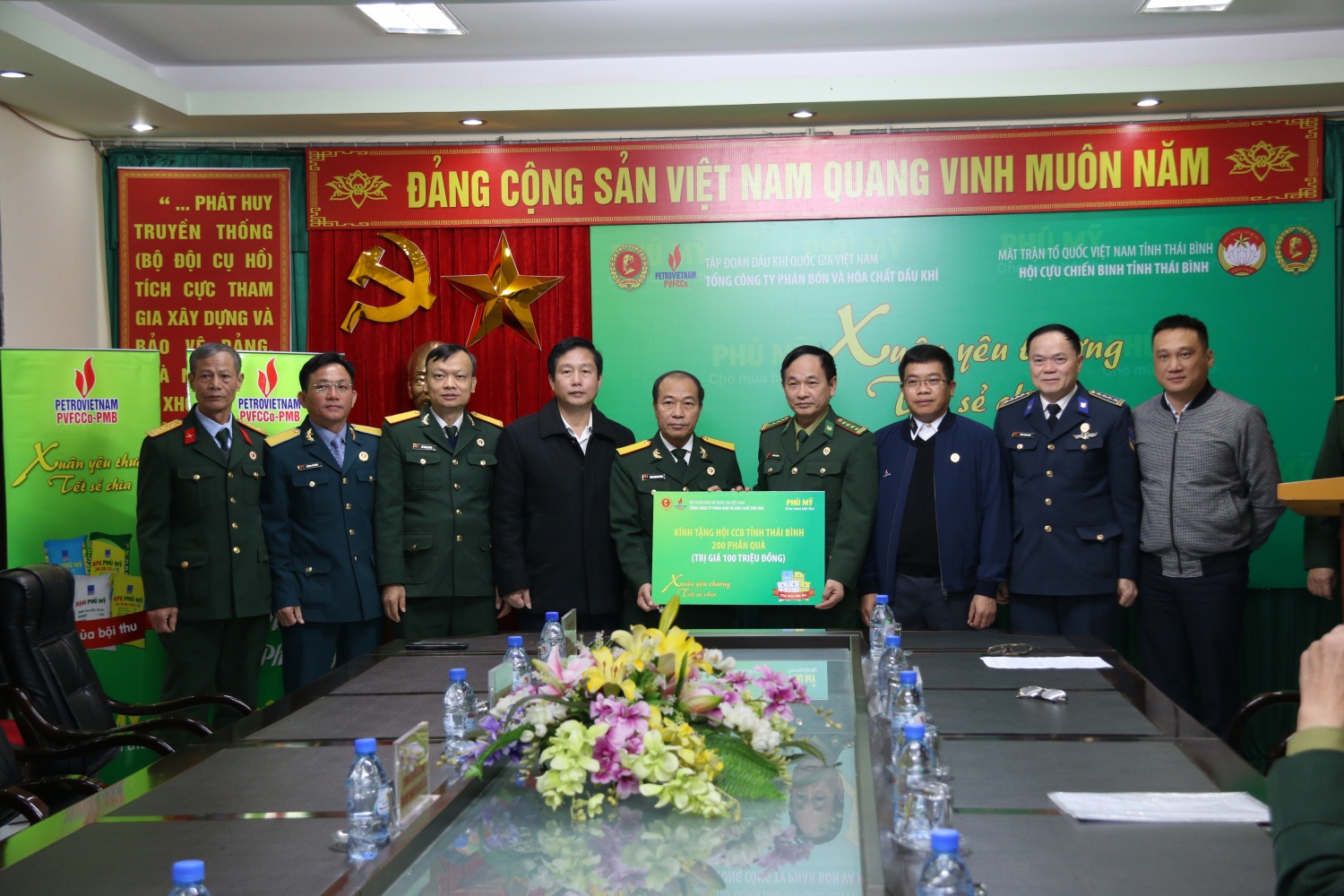 Petrovietnam, Hội Cựu chiến binh Tập đoàn và PVFCCo trao 650 phần quà Tết tại tỉnh Thái Bình