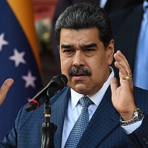 Mỹ tái kích hoạt lệnh trừng phạt dầu mỏ chống Venezuela