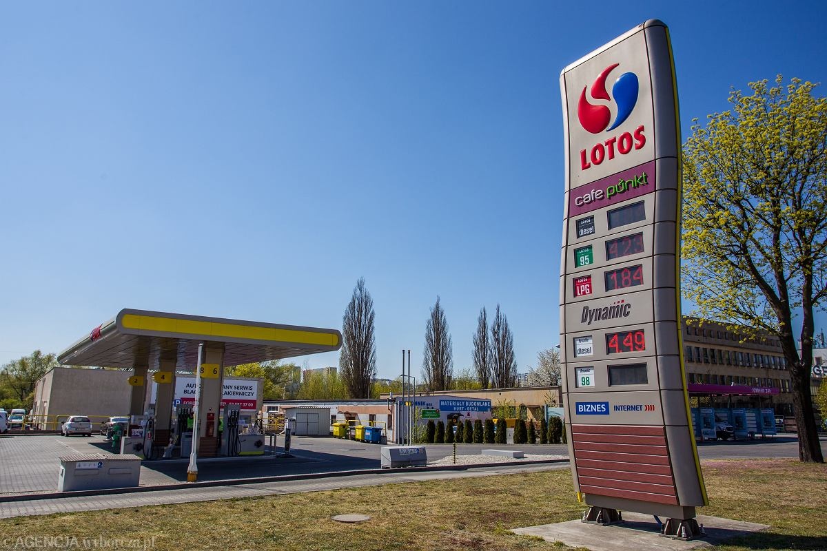 Ba Lan điều tra việc mua bán tài sản dầu khí giữa Lotos và Saudi Aramco