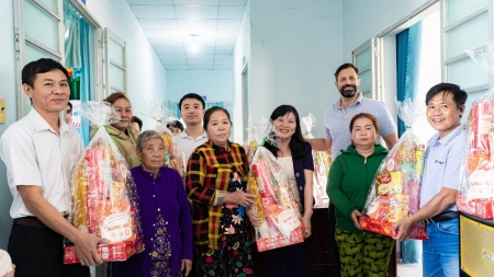 PV GAS và AES đem Tết yêu thương tới các hộ gia đình khó khăn tại tỉnh Bình Thuận