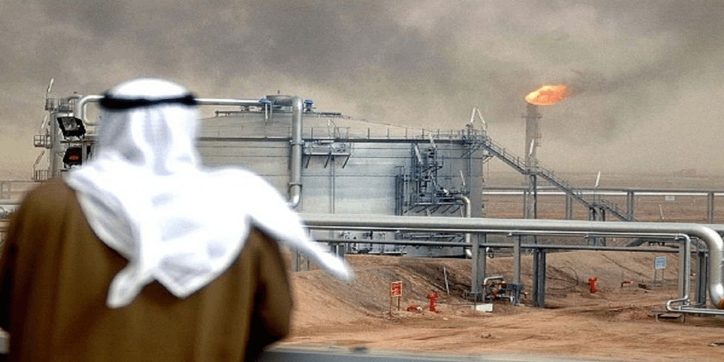 Thị trường dầu mỏ đẩy Ả Rập Xê-út rơi vào suy thoái