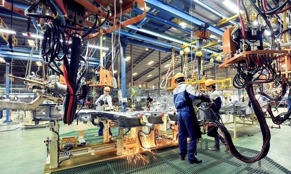 Tin tức kinh tế ngày 2/2: Sản xuất công nghiệp khởi sắc ngay từ đầu năm