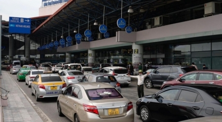 Từ 6/2, thu phí không dừng tại sân bay Nội Bài và Tân Sơn Nhất