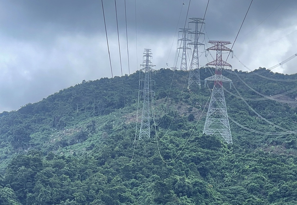 Hoàn thành công trình đường dây 220kV Nha Trang - Tháp Chàm