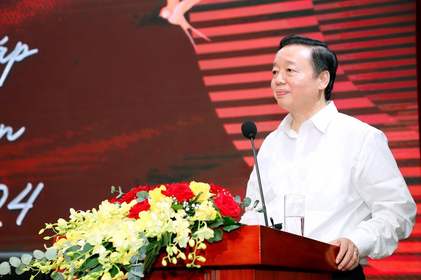 Phó Thủ tướng Trần Hồng Hà thăm và làm việc tại PTSC Phó Thủ tướng Chính phủ Trần Hồng Hà thăm và làm việc tại PTSC