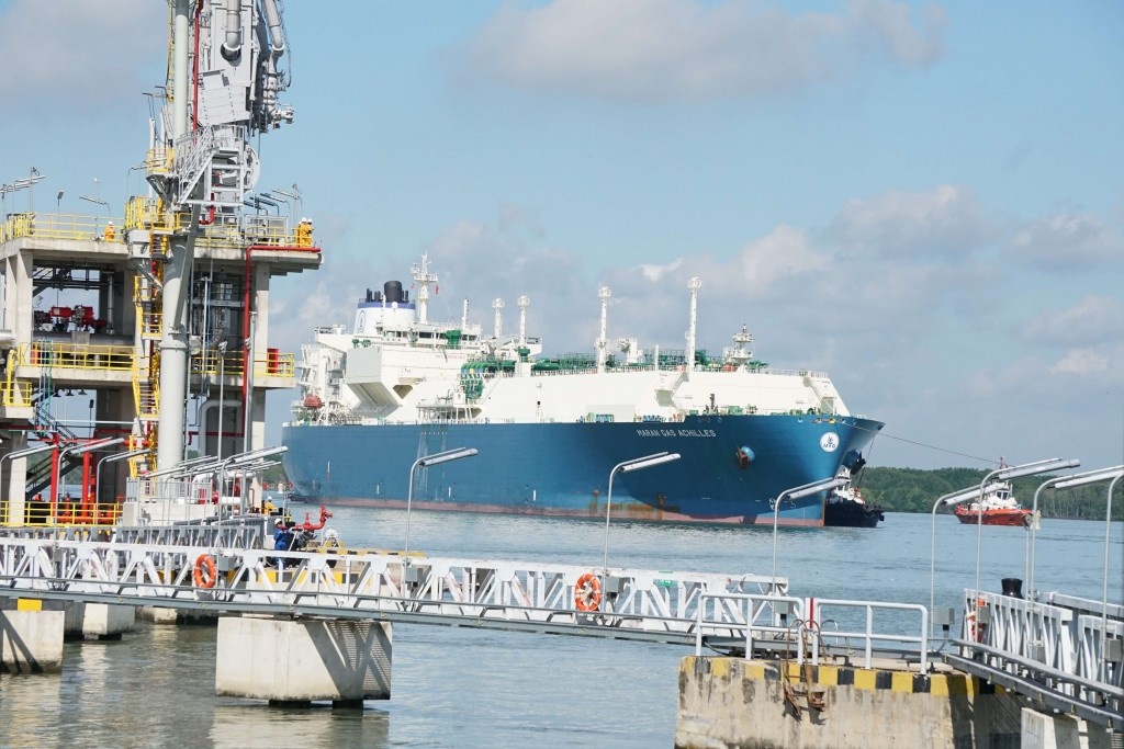 Tàu Maran Gas Achilles cập bến tại Kho cảng LNG Thị Vải.