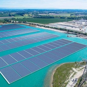 Khám phá nhà máy điện mặt trời nổi lớn nhất Châu Âu
