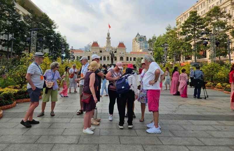 Khách du lịch nước ngoài đến TP. Hồ Chí Minh trong dịp Tết Nguyên đán tăng cao so với cùng kỳ năm 2023