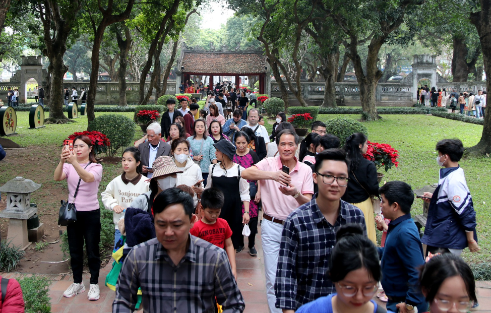 Hà Nội đón 653 nghìn lượt khách du lịch dịp Tết Giáp Thìn
