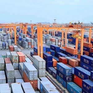 Kim ngạch xuất khẩu 4 tháng đầu năm đạt 123,64 tỷ USD, tăng 15%