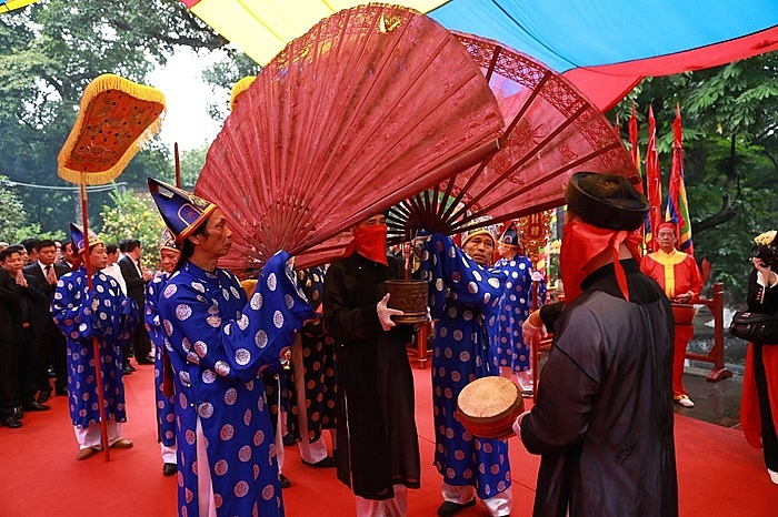 Lễ hội có nhiều hoạt động văn hóa đắc sắc, thể hiện tín ngưỡng của nhân dân.