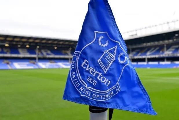 Everton được giảm án phạt tại Premier League