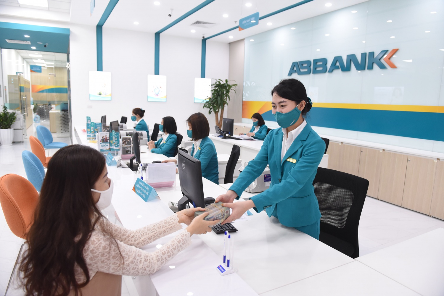 Tin ngân hàng tuần qua: SeABank bổ nhiệm loạt nhân sự cấp cao