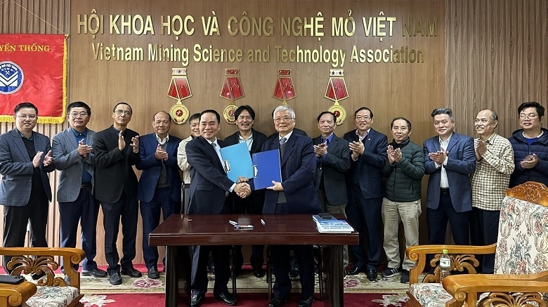 Hội Dầu khí Việt Nam ký thỏa thuận hợp tác với Hội Khoa học và Công nghệ Mỏ Việt Nam