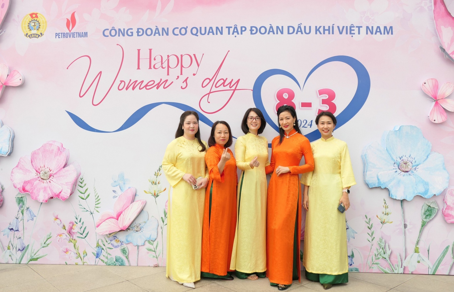 Duyên dáng phụ nữ Dầu khí Việt Nam