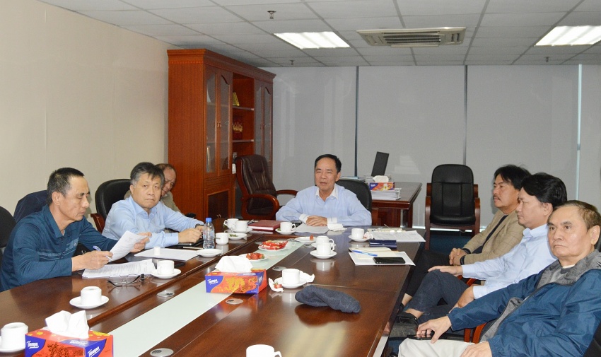 Chủ tịc Hội Dầu khí Việt Nam Nguyễn Quốc Thập chủ tri hội nghị trực tuyến.
