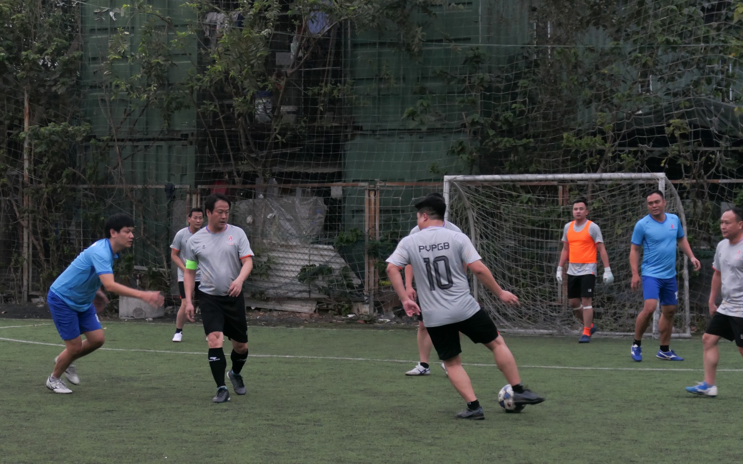 Khởi tranh Giải bóng đá Cúp Tứ Hùng do Đoàn Thanh niên Cơ quan Tập đoàn tổ chức