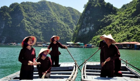 Quan tâm bảo tồn nét văn hóa làng chài Hạ Long