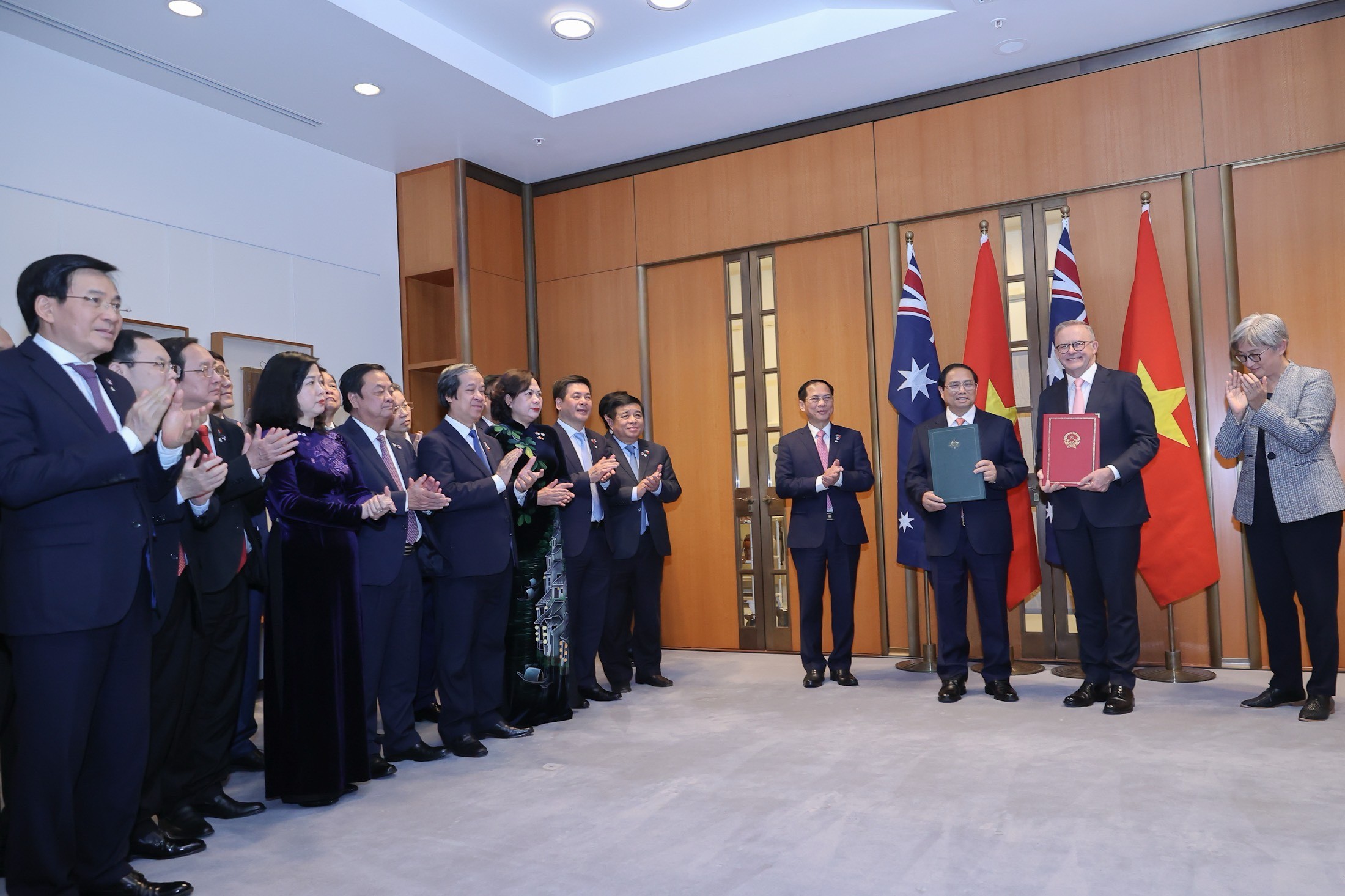Từ đường dây 500KV Bắc Nam đến “niềm tự hào” của Thủ tướng Australia