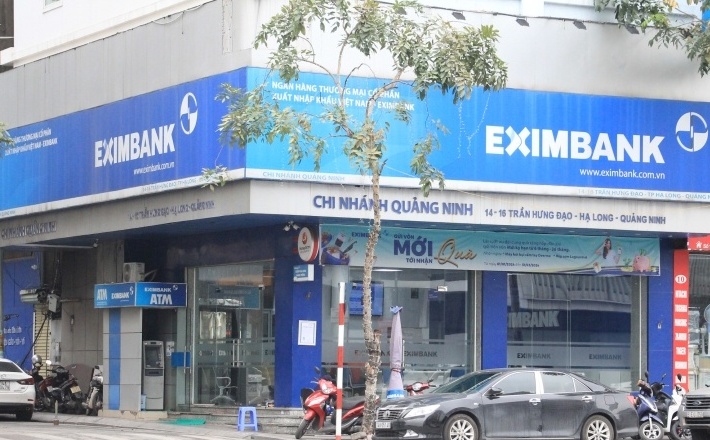 Yêu cầu Eximbank báo cáo vụ "vay nợ 8,5 triệu, trả lãi cộng dồn 8,8 tỷ đồng"