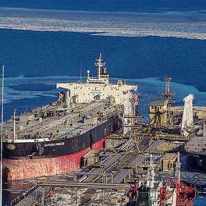 Các nhà máy lọc dầu bị tấn công, Nga tăng xuất khẩu dầu