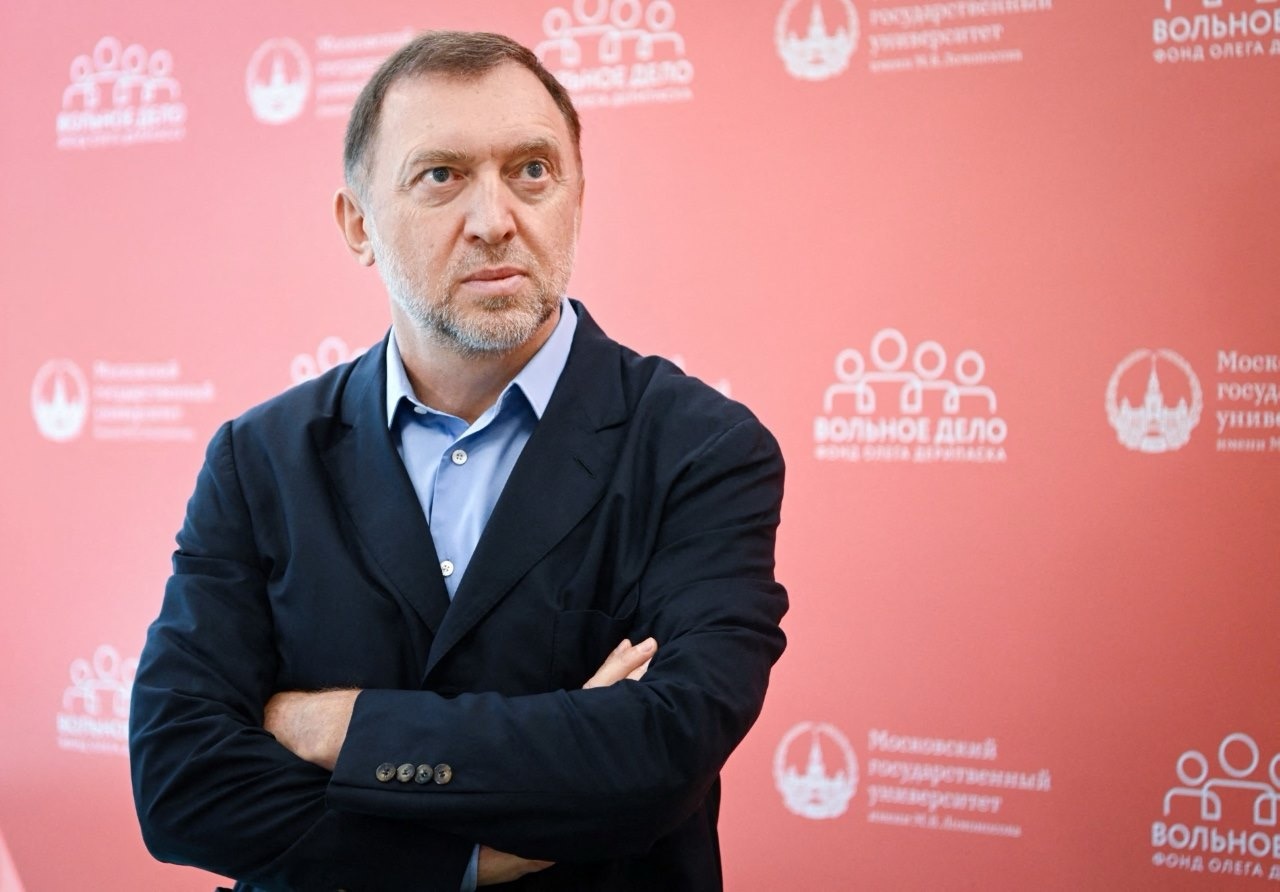 Tỉ phú Oleg Deripaska trong một cuộc họp báo ở Mátxcơva ngày 28/6/2022