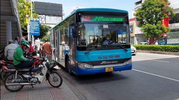 Hà Nội: Tạm dừng 5 tuyến xe buýt có doanh thu thấp từ 1/4