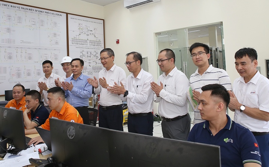 Đóng điện Trạm biến áp 220kV Phố Cao và đấu nối: Tăng cường đảm bảo điện cho Hưng Yên, Hải Dương