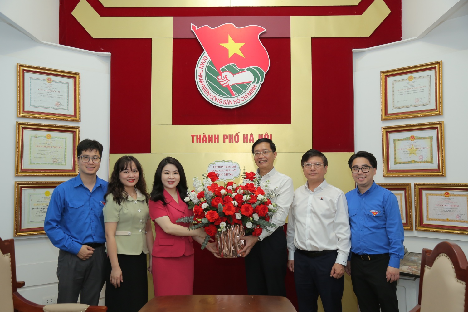 Đảng ủy, Đoàn Thanh niên Tập đoàn chúc mừng Đoàn Khối DNTW, Thành đoàn Hà Nội
