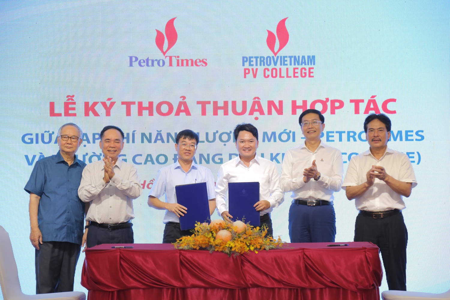 Tạp chí Năng lượng Mới   PetroTimes gặp gỡ, tri ân năm 2024