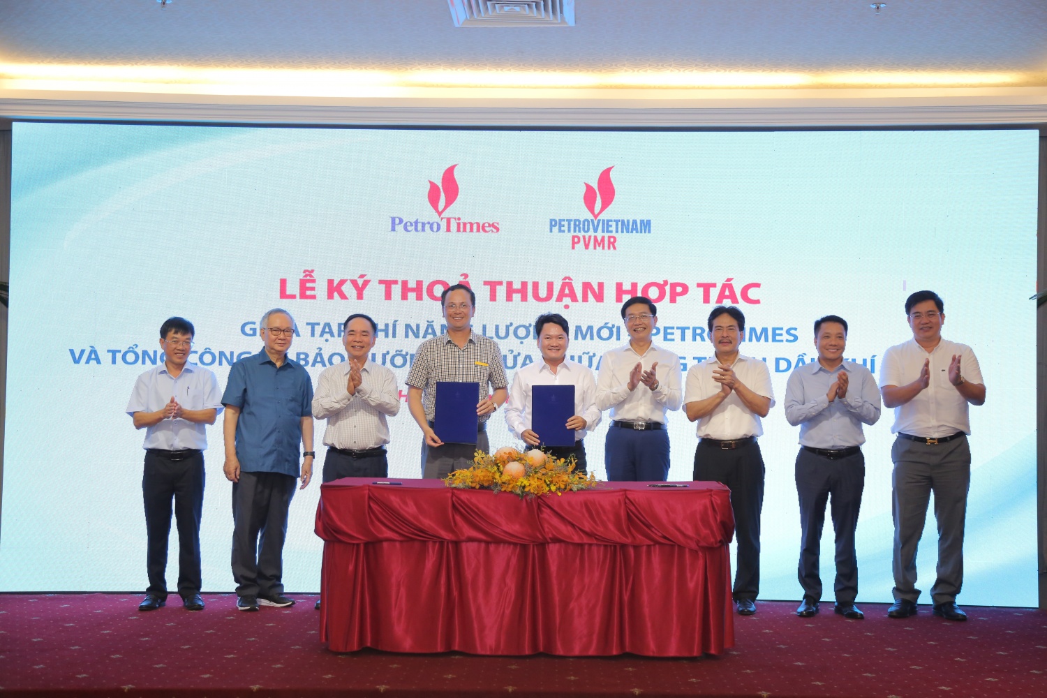 Tạp chí Năng lượng Mới   PetroTimes gặp gỡ, tri ân năm 2024