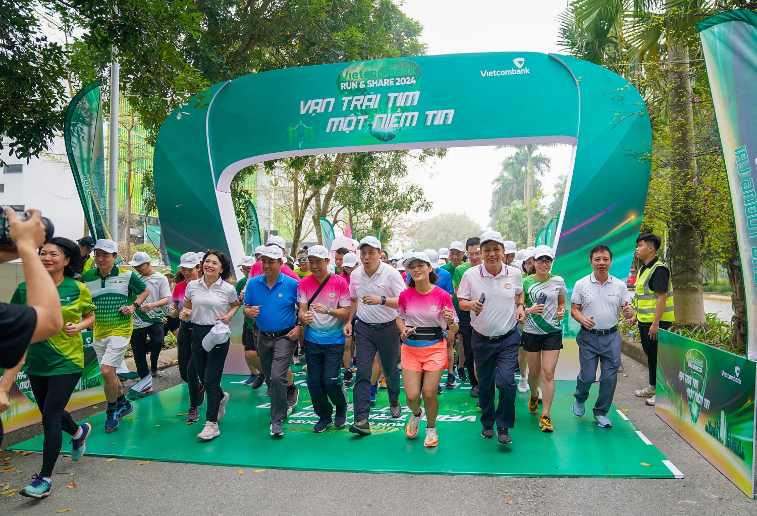 Giải chạy “Vietcombank Run & Share 2024: Vạn trái tim - Một niềm tin”