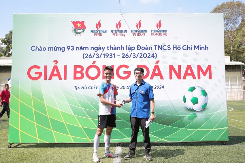 Cụm phối hợp hoạt động Đoàn TP. HCM tổ chức Giải bóng đá giao hữu Giải bóng đá giao hữu Chào mừng kỷ niệm 93 năm ngày thành lập Đoàn TNCS Hồ Chí Minh