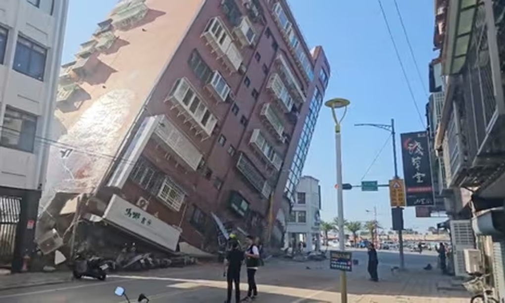 Động đất 7,2 độ ở Đài Loan, 26 tòa nhà bị sập - 2