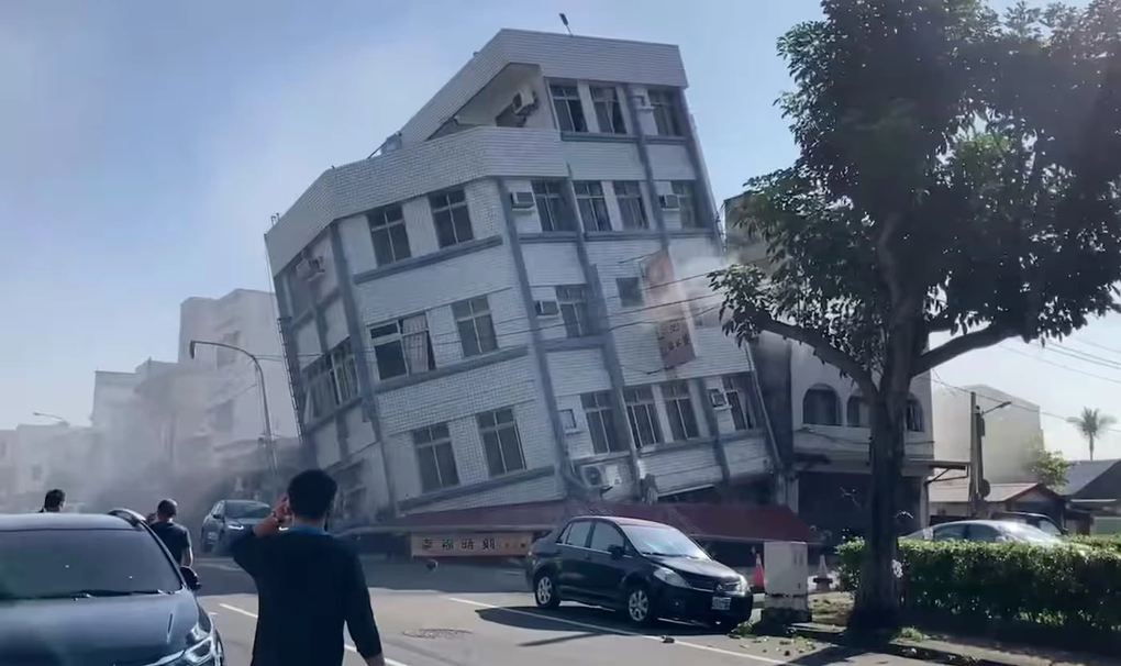 Động đất 7,2 độ ở Đài Loan, 26 tòa nhà bị sập - 3