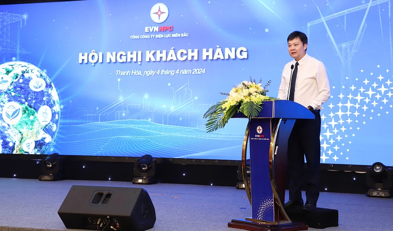 ông Nguyễn Thế Hữu - Phó Cục trưởng Cục Điều tiết Điện lực phát biểu tại hội nghị.