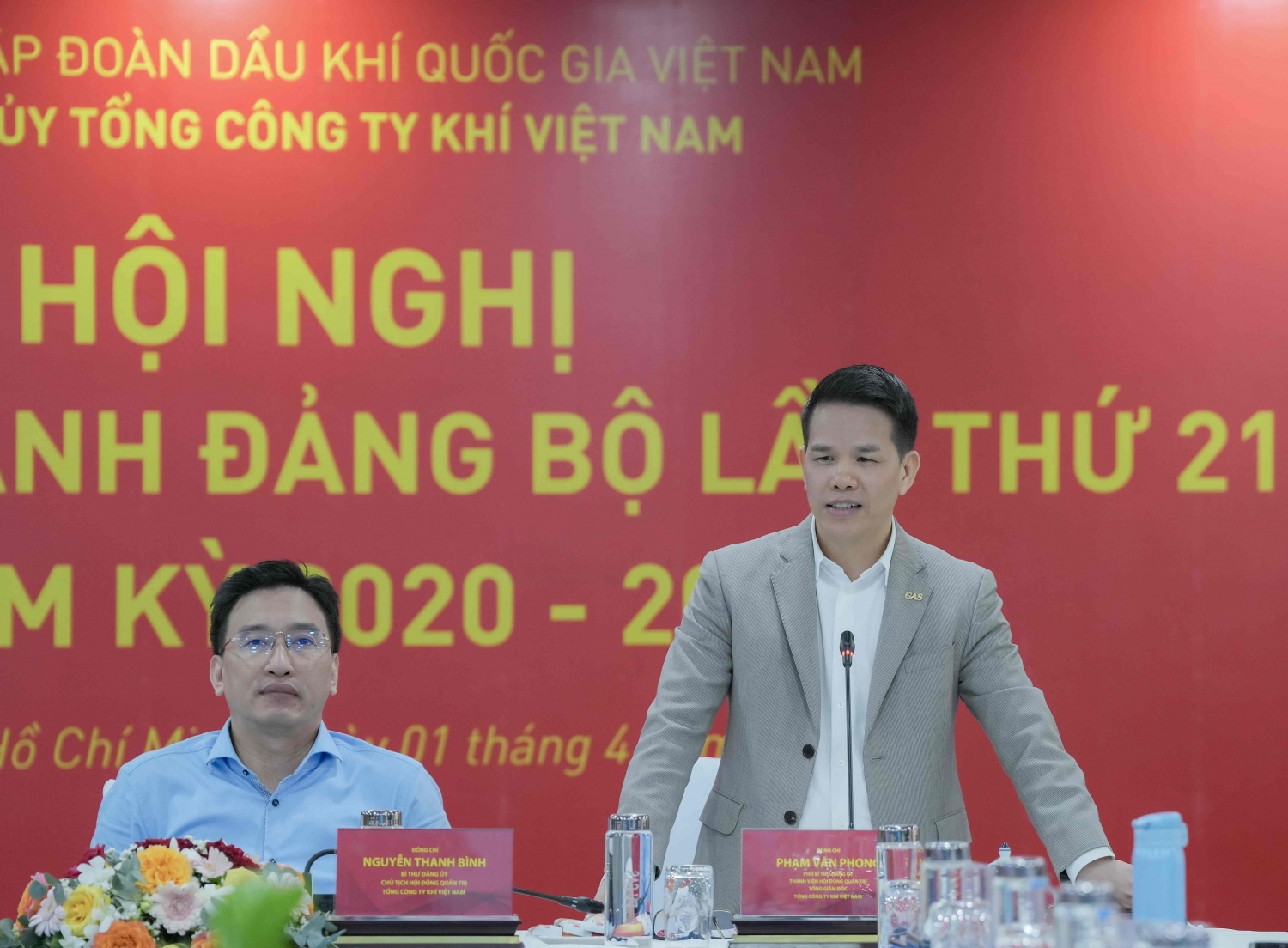 Đồng chí Phạm Văn Phong, Phó Bí thư Đảng ủy, Tổng Giám đốc TCT định hướng thảo luận về các nhóm giải pháp khắc phục khó khăn