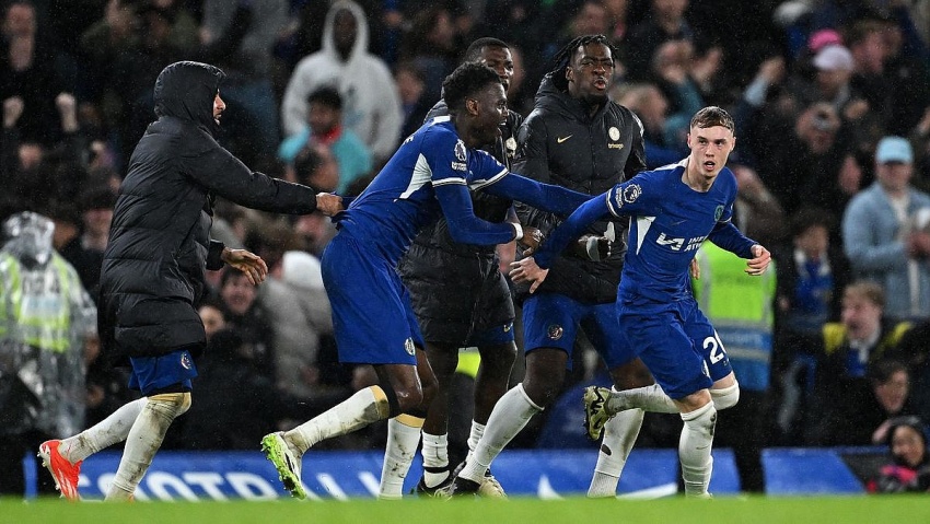 Man Utd thua trong trận cầu 7 bàn thắng với Chelsea