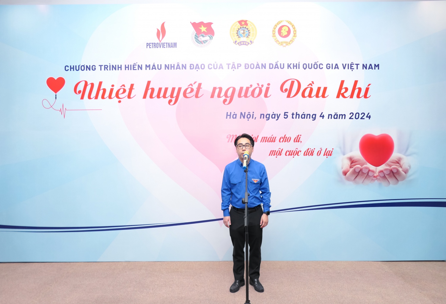 Petrovietnam hưởng ứng chương trình hiến máu nhân đạo "Nhiệt huyết người Dầu khí"